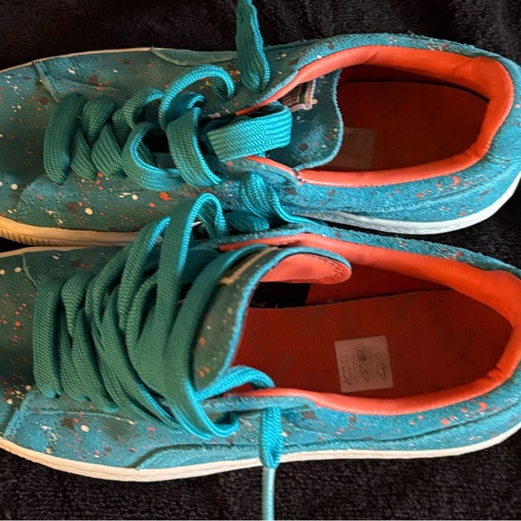 Puma - Picture 4 of 4